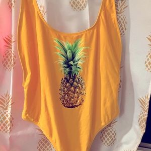 Women’s Express One-piece Pineapple Swimsuit size Extra Large